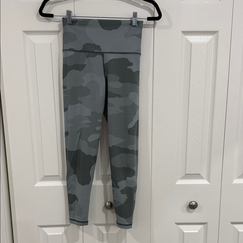 Aerie Camouflage Leggings